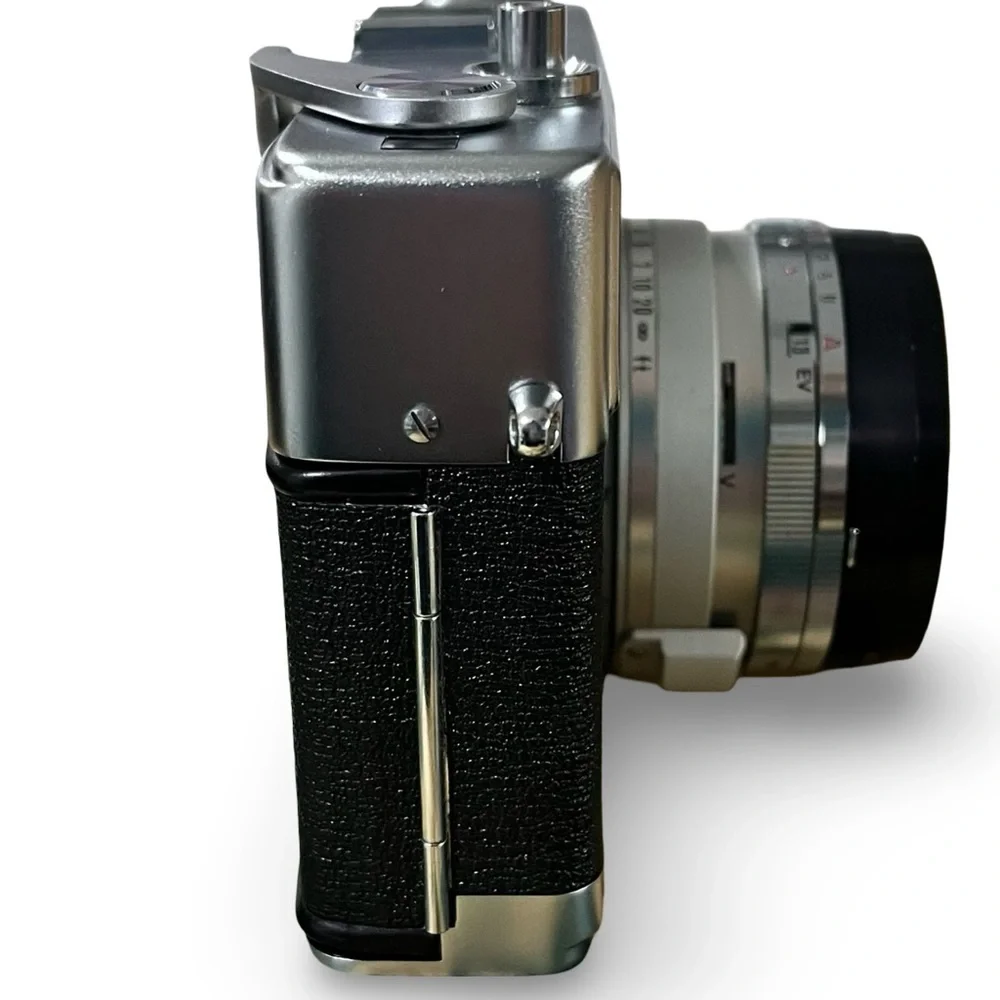 Minolta Hi-Matic 7s Classic 35mm Rangefinder Camera- Decorative or For Repair